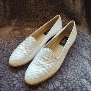 Vintage Selly white leather weave shoes